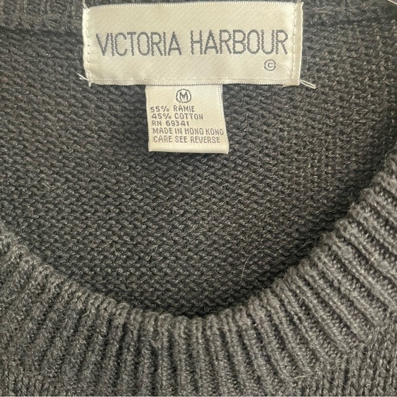 Women’s Victoria Harbour Vintage 90’s Black Christmas Sweater Size Medium! - Picture 3 of 5